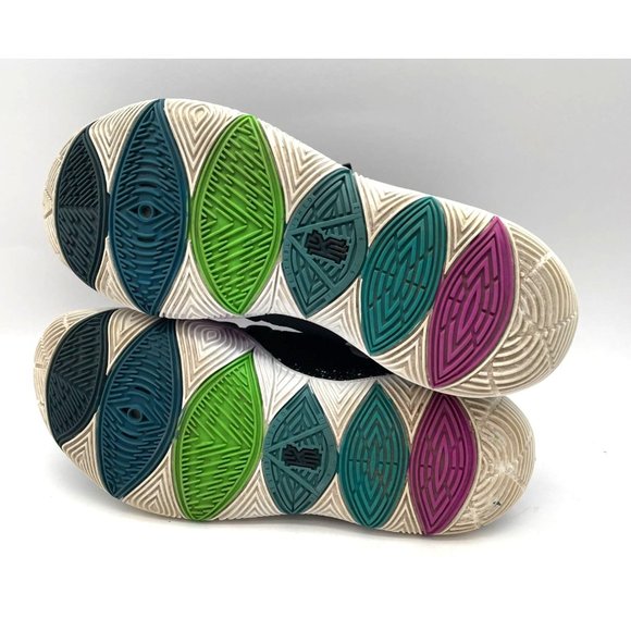 Nike Kyrie 5 Black Magic Size 10 Used - Picture 7 of 10